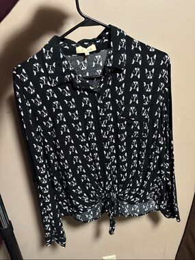 Love Notes Black Button-Front Shirt with White Dog Print